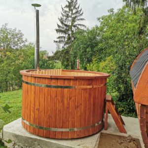 Badezuber-Hot-Tub-Tynnyri-Sauna-com