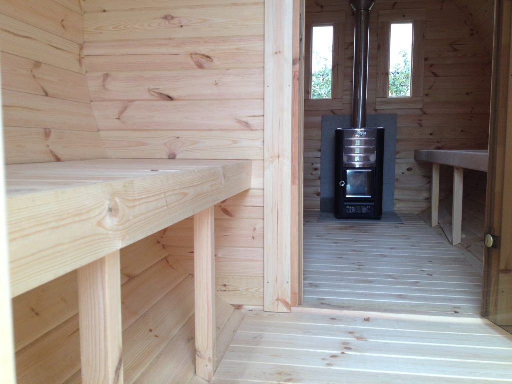 Fasssauna 4,5m Ø1,97m-2,27m ⋆ Tynnyri-Sauna.com