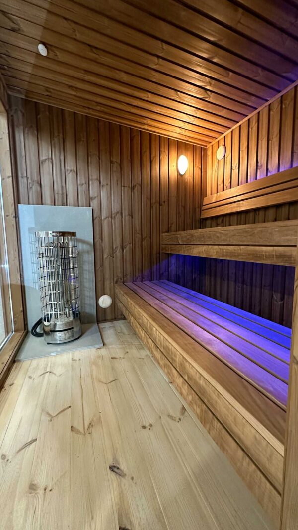 Moderne Gartensauna CUBE-Thermoholz – Bild 12